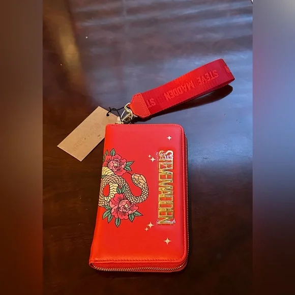 Steve Madden Red Women's Wallet - Picture 4 of 9